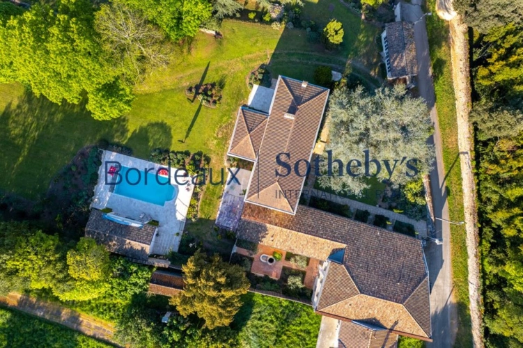 Photos 17 - Prestige - RARE - DOMAINE D'EXCEPTION AUX PORTES DE BORDEAUX, PARC & BOIS, PISCINE, TENNIS
