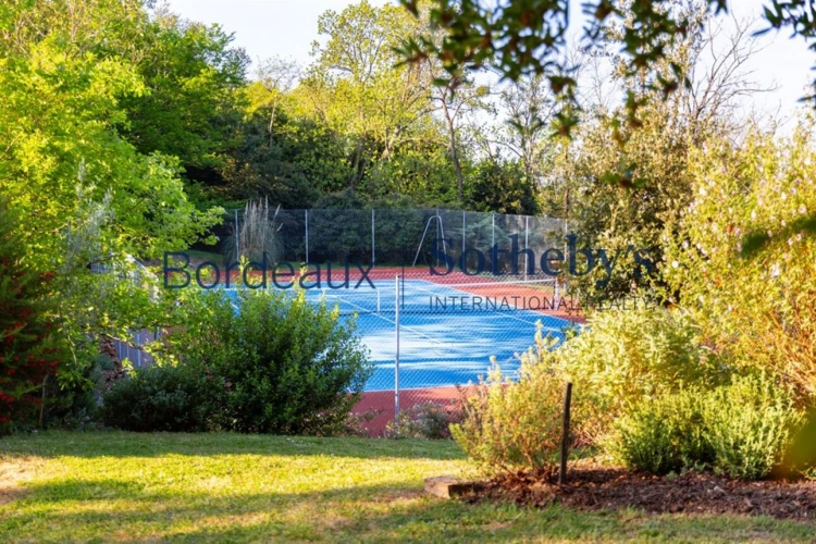 Photos 19 - Prestige - RARE - DOMAINE D'EXCEPTION AUX PORTES DE BORDEAUX, PARC & BOIS, PISCINE, TENNIS