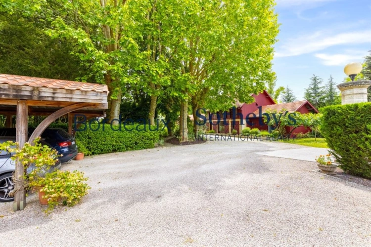 Photos 5 - Prestige - BORDEAUX 15MN - SOMPTUEUSE PROPRIÉTÉ - ANCIENNES ÉCURIES RÉNOVÉES - 280M² - PARC 3000M² - PISCINE