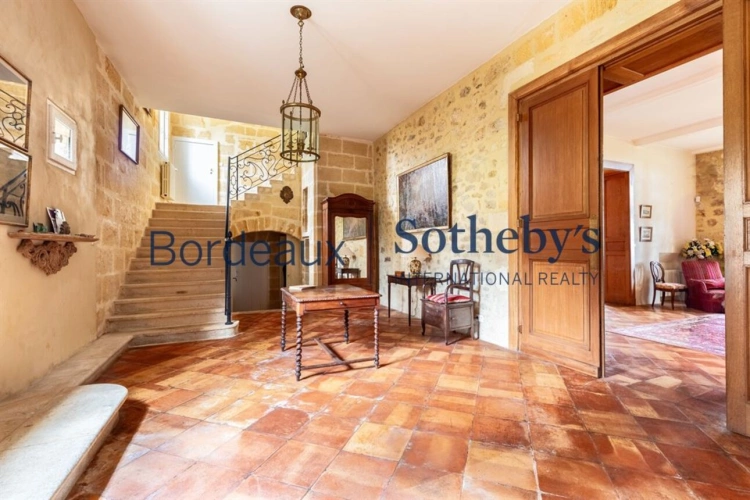 Photos 3 - Prestige - BORDEAUX 25KM - ENTRE-DEUX-MERS - SOMPTUEUSE CHARTREUSE DU XVIII° - 8,5 HA - PISCINE - DÉPENDANCES