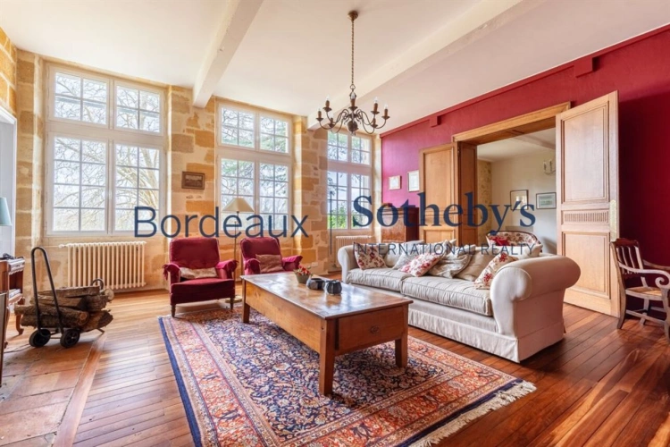 Photos 6 - Prestige - BORDEAUX 25KM - ENTRE-DEUX-MERS - SOMPTUEUSE CHARTREUSE DU XVIII° - 8,5 HA - PISCINE - DÉPENDANCES