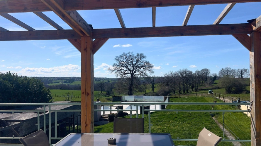 Photos 3 - Équestre - Aveyron : propriété équestre avec habitations, gîtes et 6,5 hectares (12)