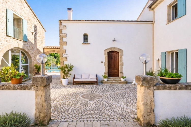 Photos 11 - Touristique - Mas 380 m² – 2 maisons indépendantes – piscine – revenus locatifs – proche Montpellier