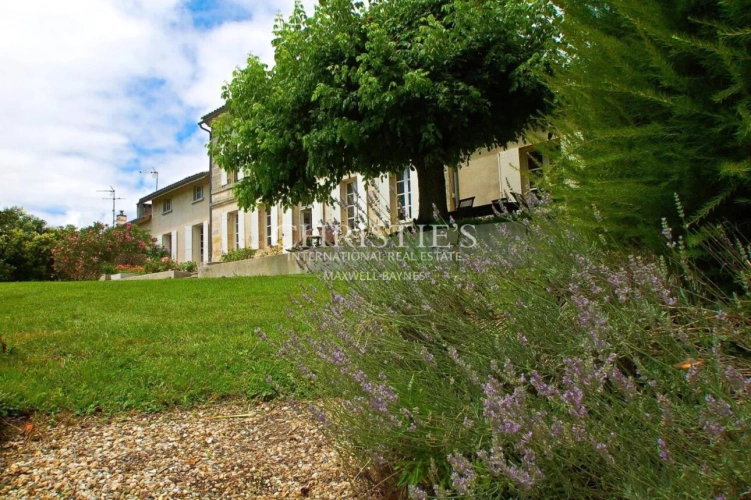 Photos 2 - Prestigious - Charming stone house opening on nature and its garden