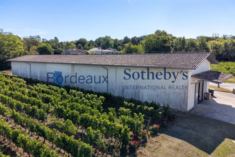 Photos 9 - Prestige - BELLE PROPRIÉTÉ VITICOLE EN SATELLITE DE SAINT ÉMILION - 34 HA EN BIO