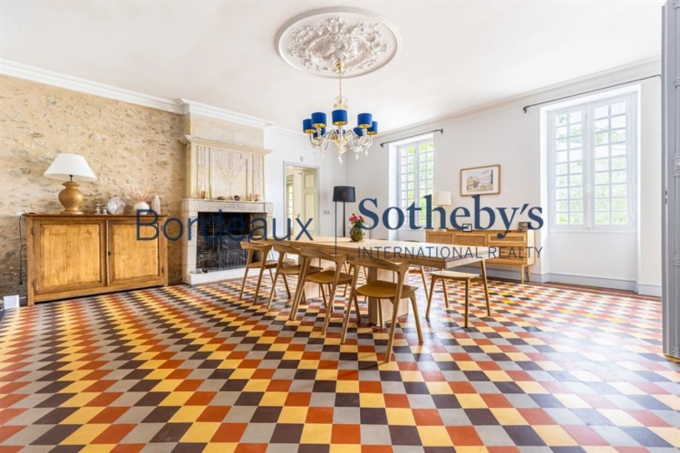Photos 3 - Rural - BORDEAUX 40MN - STUNNING 18th CHARTREUSE - 1.3 HECTARES PARK - 9 BEDROOMS - MAGNIFICENT RENOVATION