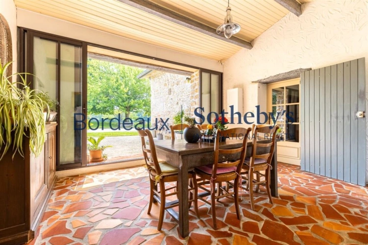 Photos 12 - Prestige - COUP DE COEUR - 50 MN BORDEAUX  - 15MN BAZAS - ANCIEN CORPS DE FERME RESTAURÉ - 14H - PISCINE