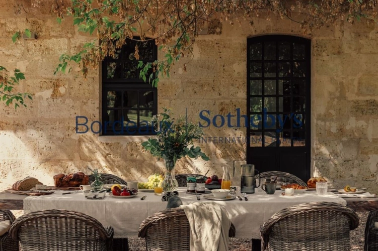 Photos 12 - Prestige - CHÂTEAU XVIII° - PISCINE - SPA - DÉPENDANCES - DOMAINE ÉQUESTRE