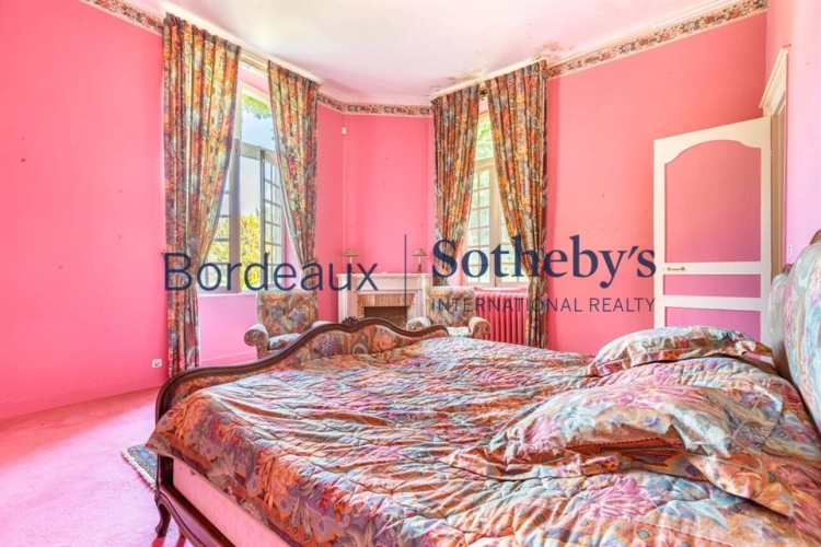 Photos 11 - Prestige - BORDEAUX 15 MINUTES - ENTRE-DEUX-MERS - PROPRIÉTÉ HISTORIQUE - 16 HA - 700M2 - CHARTREUSE