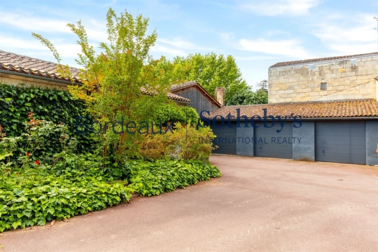 Photos 7 - Viticole - VIGNOBLE DE 2,7 HA AU COEUR DE LA PRESTIGIEUSE APPELLATION DE POMEROL