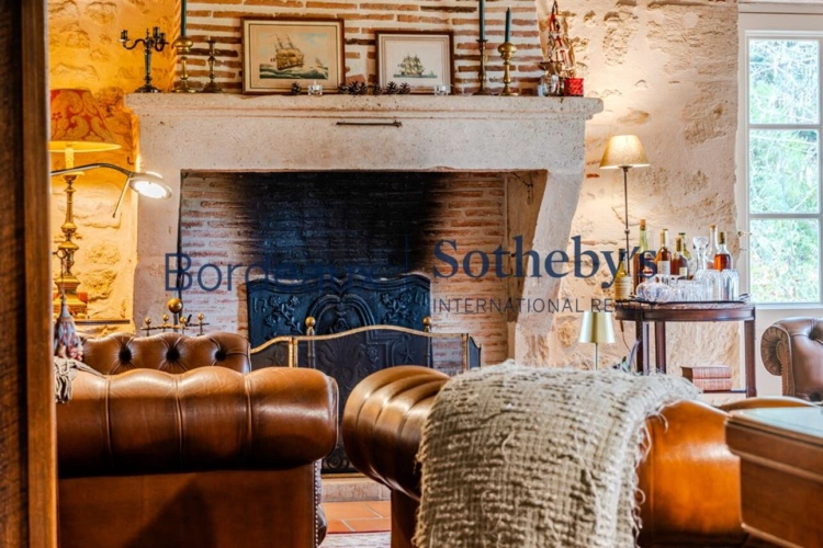Photos 3 - Rural - FAVOURITE PICK – 50 MIN FROM BORDEAUX – 10 MIN FROM LANGON & BAZAS – MAGNIFICENT RESTORED FARMHOUSE