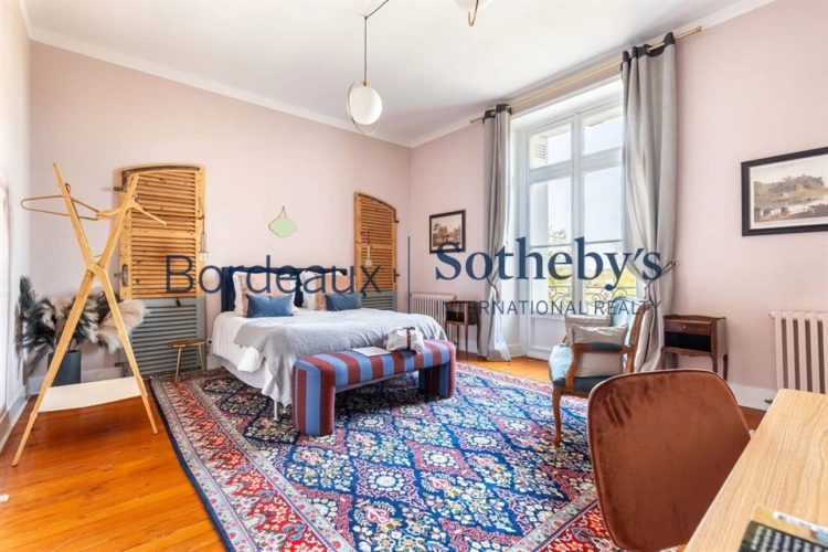 Photos 8 - Prestige - EXCLUSIVITÉ - RARE - CHÂTEAU & VIGNES AUX PORTES DE BORDEAUX