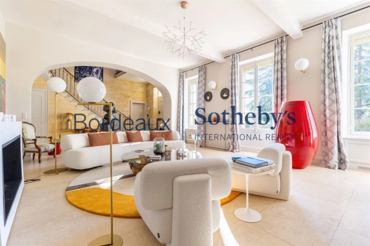 Photos 3 - Rural - BORDEAUX RIVE DROITE - EXCEPTIONAL PROPERTY AT THE GATES OF BORDEAUX