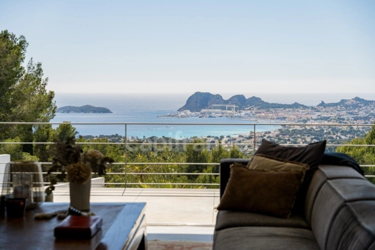 Photos 2 - Prestige - Propriété contemporaine d'exception avec vue mer panoramique à vendre 7 pièces CEYRESTE (13)