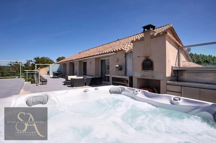 Photos 6 - Prestige - Domaine viticole & touristique de prestige – 63 ha – Proche Méditerranée