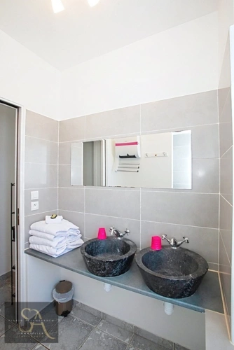 Photos 15 - Prestige - Domaine viticole & touristique de prestige – 63 ha – Proche Méditerranée