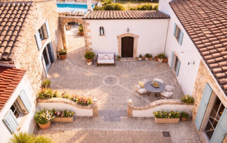 Photos 4 - Touristique - PROPRIETE EXCEPTIONNELLE – 2 maisons indépendantes – piscine – revenus locatifs – proche Montpellier