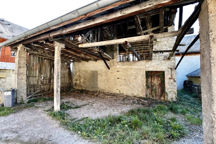 Photos 1 - Rurale - SAINT JEAN DE LA PORTE (73) - GRANGE sur parcelle de 168 m2