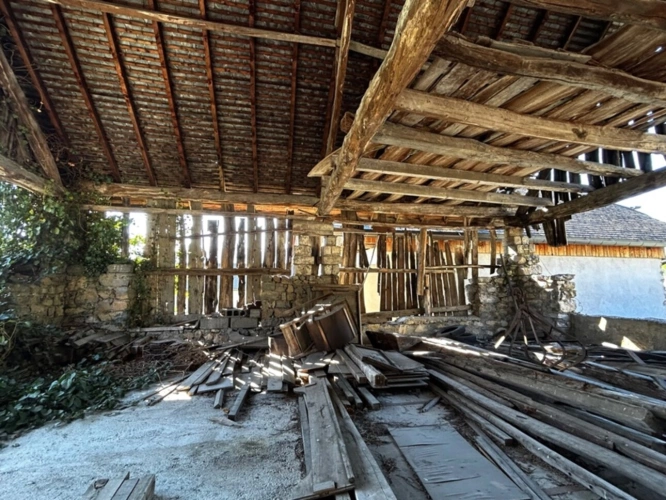 Photos 2 - Rurale - SAINT JEAN DE LA PORTE (73) - GRANGE sur parcelle de 168 m2