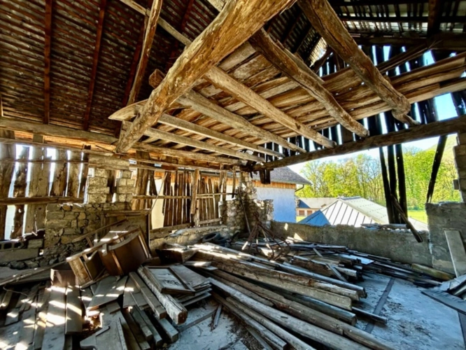 Photos 3 - Rurale - SAINT JEAN DE LA PORTE (73) - GRANGE sur parcelle de 168 m2