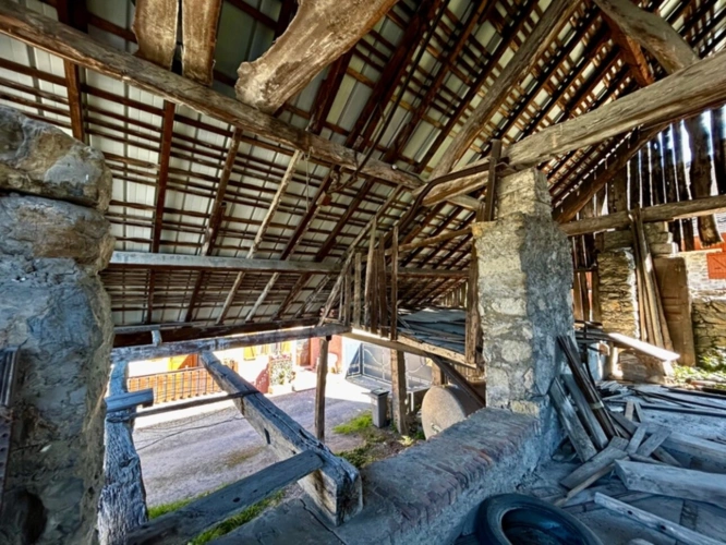 Photos 6 - Rurale - SAINT JEAN DE LA PORTE (73) - GRANGE sur parcelle de 168 m2