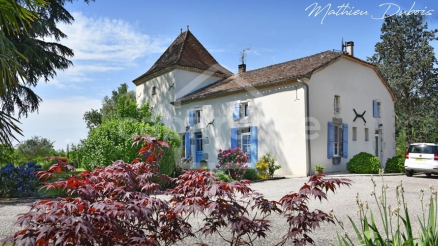 Photos 2 - Prestige - Domaine de prestige avec manoir, gîte et cottage sur 2,2 hectares de terrain paysager – Lot-et-Garonne