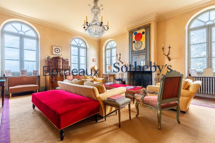 Photos 5 - Prestigious - EXCLUSIVITY - MONBAZILLAC - EXCEPTIONAL 42-HECTARE HISTORIC ESTATE WITH 360° PANORAMIC VIEWS