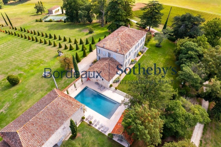 Photos 10 - Prestigious - EXCLUSIVITY - MONBAZILLAC - EXCEPTIONAL 42-HECTARE HISTORIC ESTATE WITH 360° PANORAMIC VIEWS