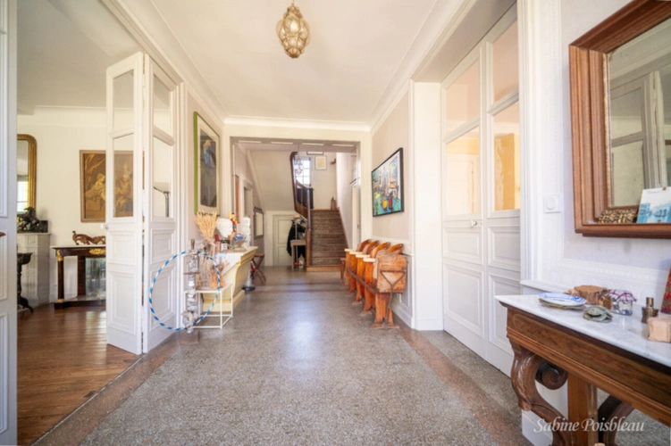 Photos 2 - Rurale - Exceptionnel au coeur de Saumur et des bords de loire une demeure de 375 m² - dépendances - Garages - jardin -1439m²