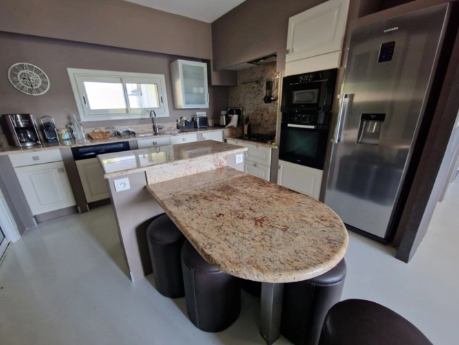 Photos 31 - Prestige - Propriete VILLA avec PISCINE et  PARC vendre 8 pièces secteur SAIGNON (84)