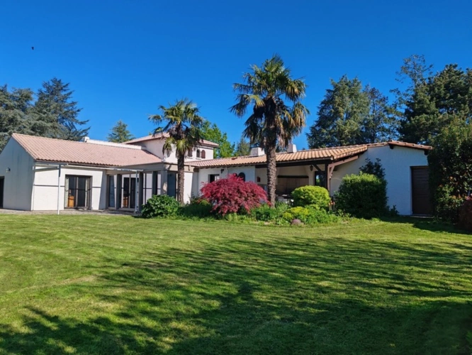 Photos 1 - Rurale - Propriete à vendre 12 pièces L'OIE (85)