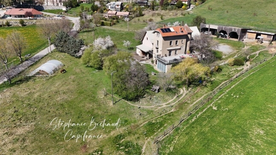 Photos 21 - Prestige - Propriete à vendre 9 pièces JARJAYES (05) dépendances zone touristique 1,8 hectare