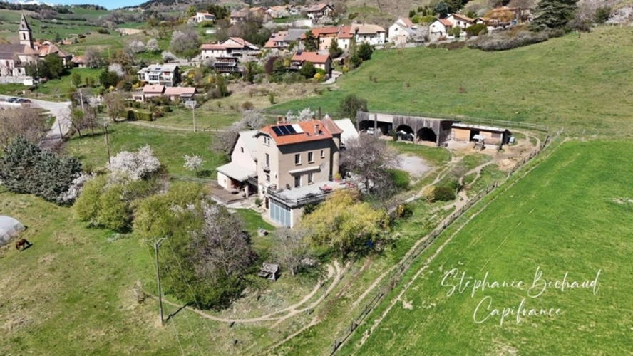 Photos 28 - Prestige - Propriete à vendre 9 pièces JARJAYES (05) dépendances zone touristique 1,8 hectare