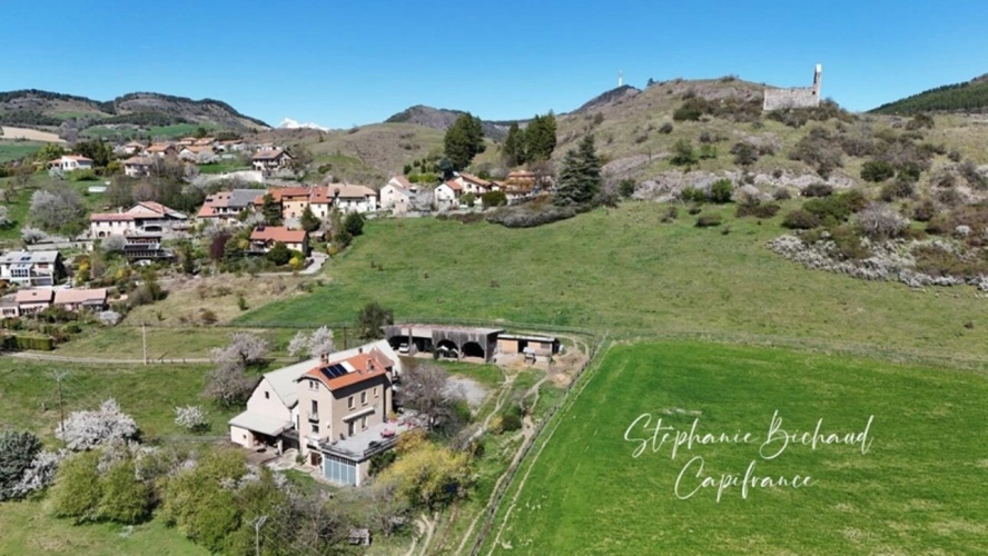 Photos 41 - Prestige - Propriete à vendre 9 pièces JARJAYES (05) dépendances zone touristique 1,8 hectare