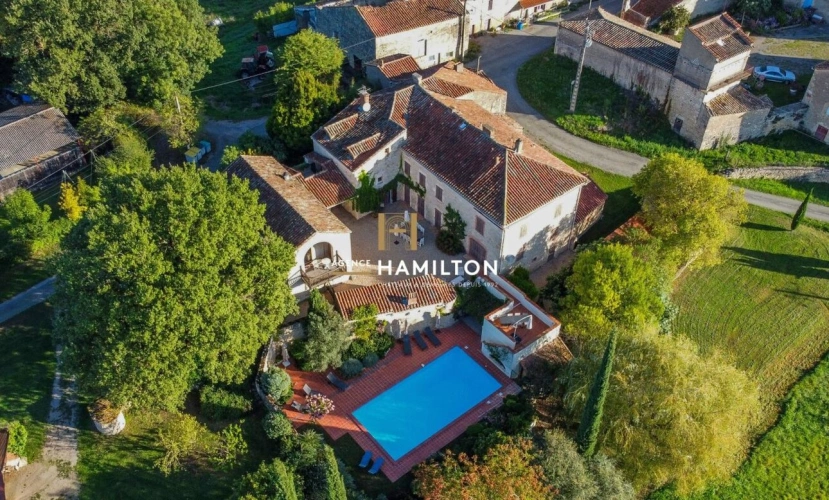 Photos 2 - Prestige - Maison de maître