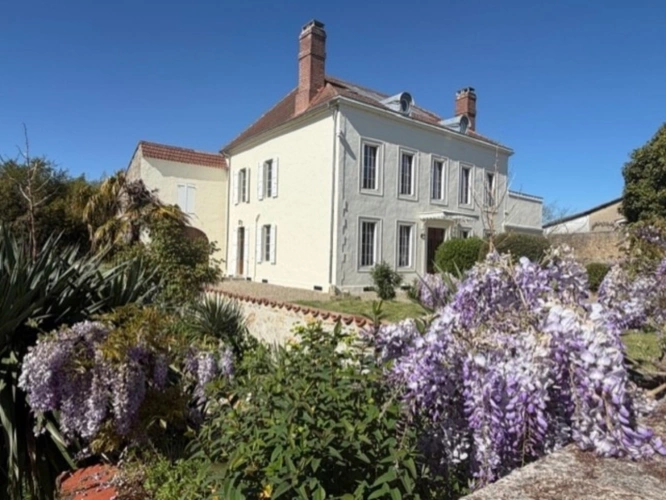 Photos 1 - Prestige - PLAISANCE DU GERS (32), ELEGANTE et HISTORIQUE MAISON BOURGEOISE, dépendances, garage, 3200m² clos et paysagé