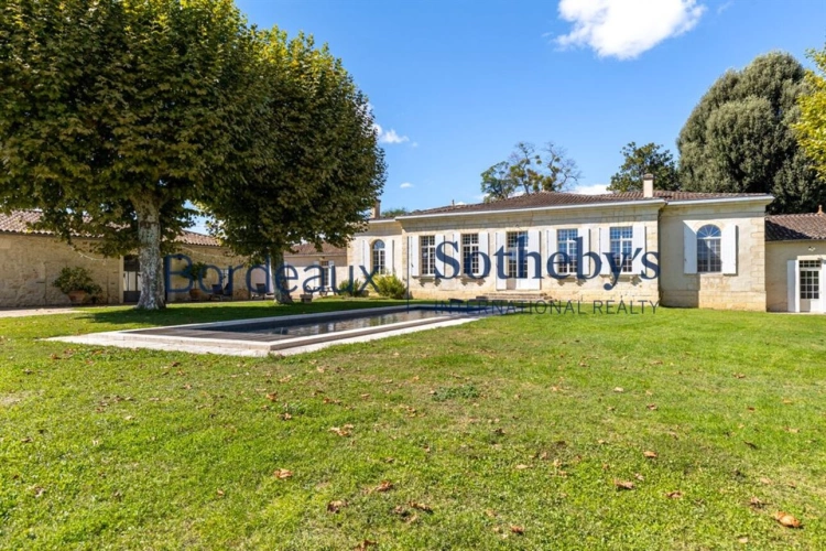 Photos 2 - Prestige - BORDEAUX 30MN BORDEAUX - SOMPTUEUSE PROPRIÉTÉ XVIII° - 4,5 HA - PISCINE -  DÉPENDANCES
