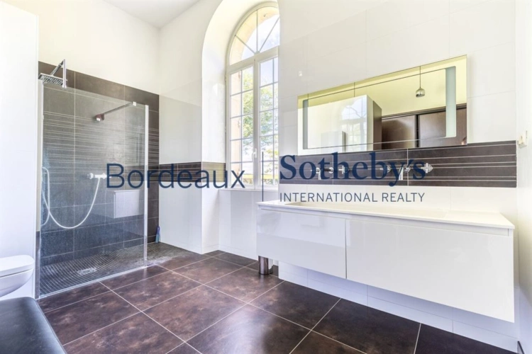 Photos 12 - Prestige - BORDEAUX 30MN BORDEAUX - SOMPTUEUSE PROPRIÉTÉ XVIII° - 4,5 HA - PISCINE -  DÉPENDANCES