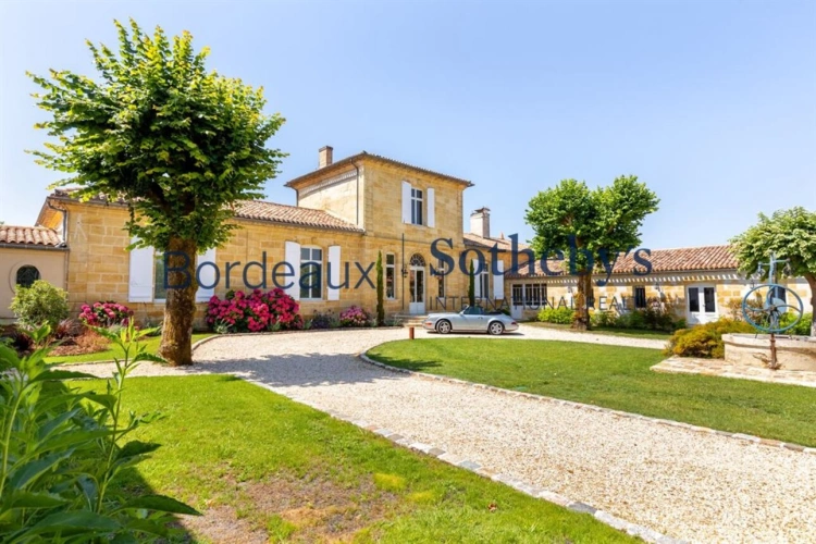 Photos 6 - Prestige - BORDEAUX 20MN - ENTRE-DEUX-MERS - SOMPTUEUSE PROPRIÉTÉ XVIII° - 1,6 HA - PISCINE - DÉPENDANCES