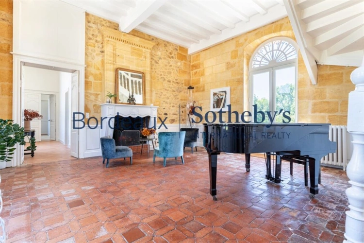 Photos 7 - Prestige - BORDEAUX 20MN - ENTRE-DEUX-MERS - SOMPTUEUSE PROPRIÉTÉ XVIII° - 1,6 HA - PISCINE - DÉPENDANCES