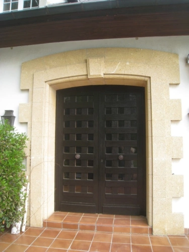 Photos 14 - Prestige - Propriete à vendre sur 35 hectares, 14 pièces piscine, tennis, chasse, pêche, équitation, LE PLANTAY (01)