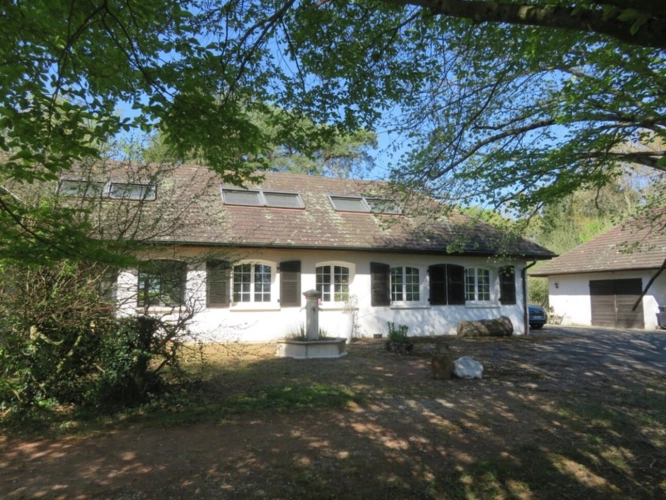 Photos 24 - Prestige - Propriete à vendre sur 35 hectares, 14 pièces piscine, tennis, chasse, pêche, équitation, LE PLANTAY (01)