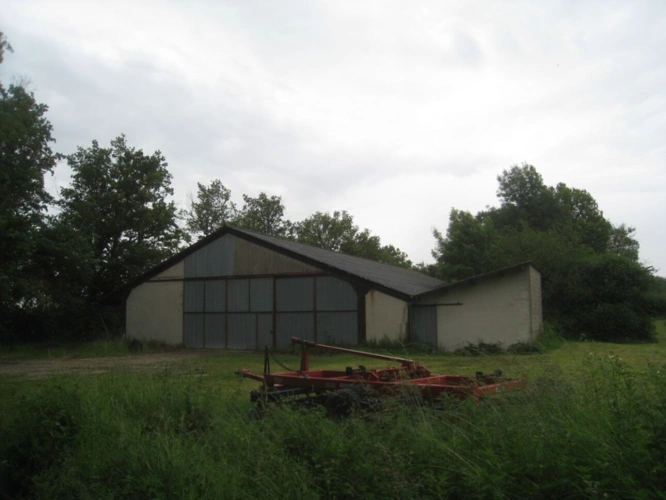 Photos 43 - Prestige - Propriete à vendre sur 35 hectares, 14 pièces piscine, tennis, chasse, pêche, équitation, LE PLANTAY (01)