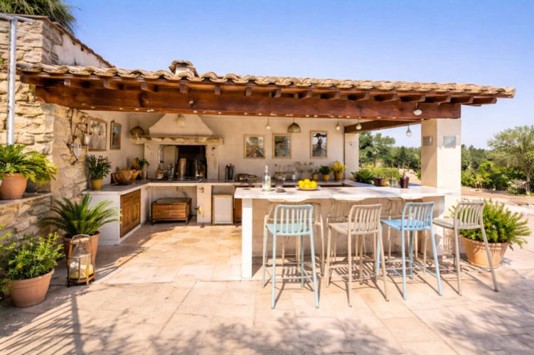 Photos 11 - Touristique - PROPRIETE EXCEPTIONNELLE – 2 maisons indépendantes – piscine – revenus locatifs – proche Montpellier