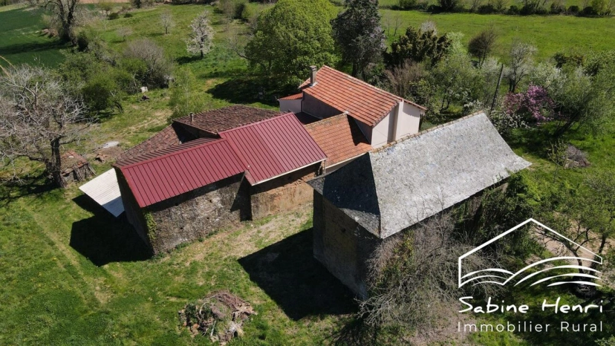 Photos 26 - Rurale - Corps de ferme de près de 4 ha hectares dans une impasse