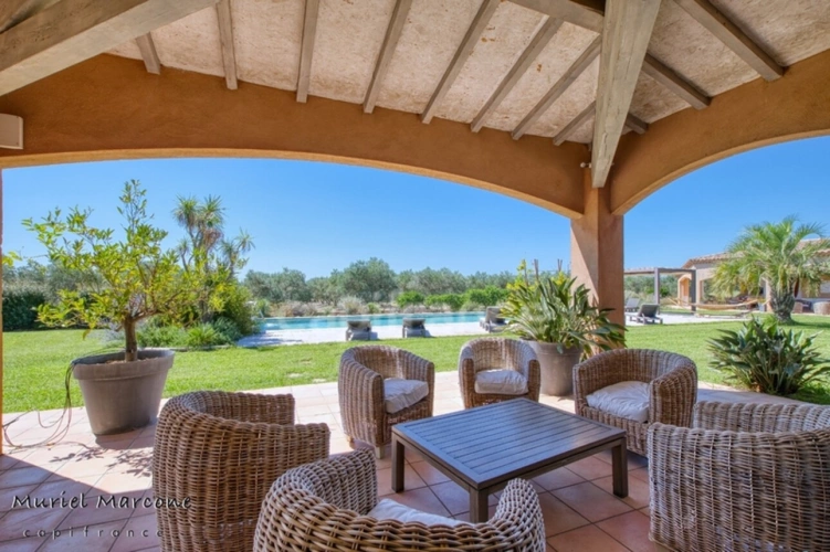 Photos 5 - Prestige - Propriété d’exception de 290 m2 au cœur de la Vallée des Baux-de-Provence sur 25 hectares 7 pièces MOULES (13)