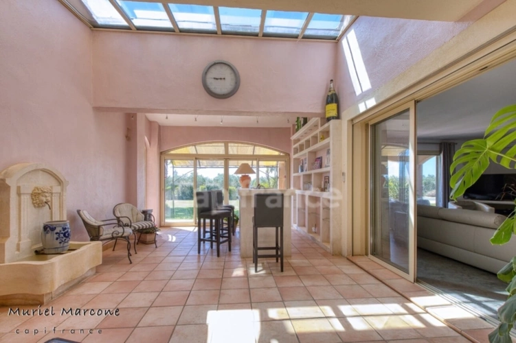 Photos 14 - Prestige - Propriété d’exception de 290 m2 au cœur de la Vallée des Baux-de-Provence sur 25 hectares 7 pièces MOULES (13)