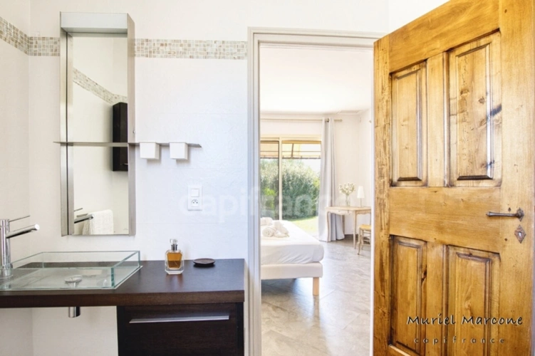 Photos 18 - Prestige - Propriété d’exception de 290 m2 au cœur de la Vallée des Baux-de-Provence sur 25 hectares 7 pièces MOULES (13)