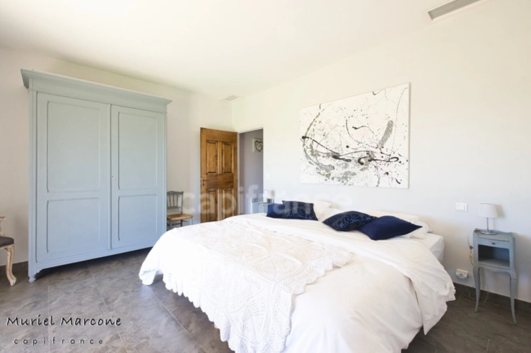 Photos 19 - Prestige - Propriété d’exception de 290 m2 au cœur de la Vallée des Baux-de-Provence sur 25 hectares 7 pièces MOULES (13)