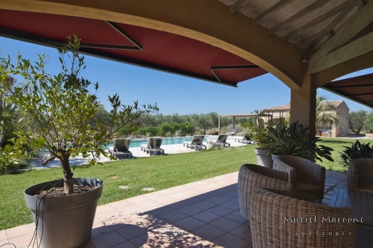 Photos 35 - Prestige - Propriété d’exception de 290 m2 au cœur de la Vallée des Baux-de-Provence sur 25 hectares 7 pièces MOULES (13)